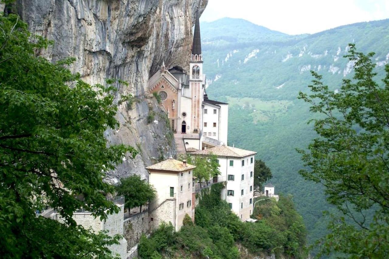 Casa Con Vista Forte - Tra Lago E Monti Rivoli Veronese Buitenkant foto